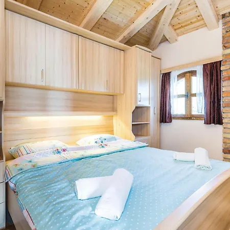 Holiday home Beautiful In With Kitchen *